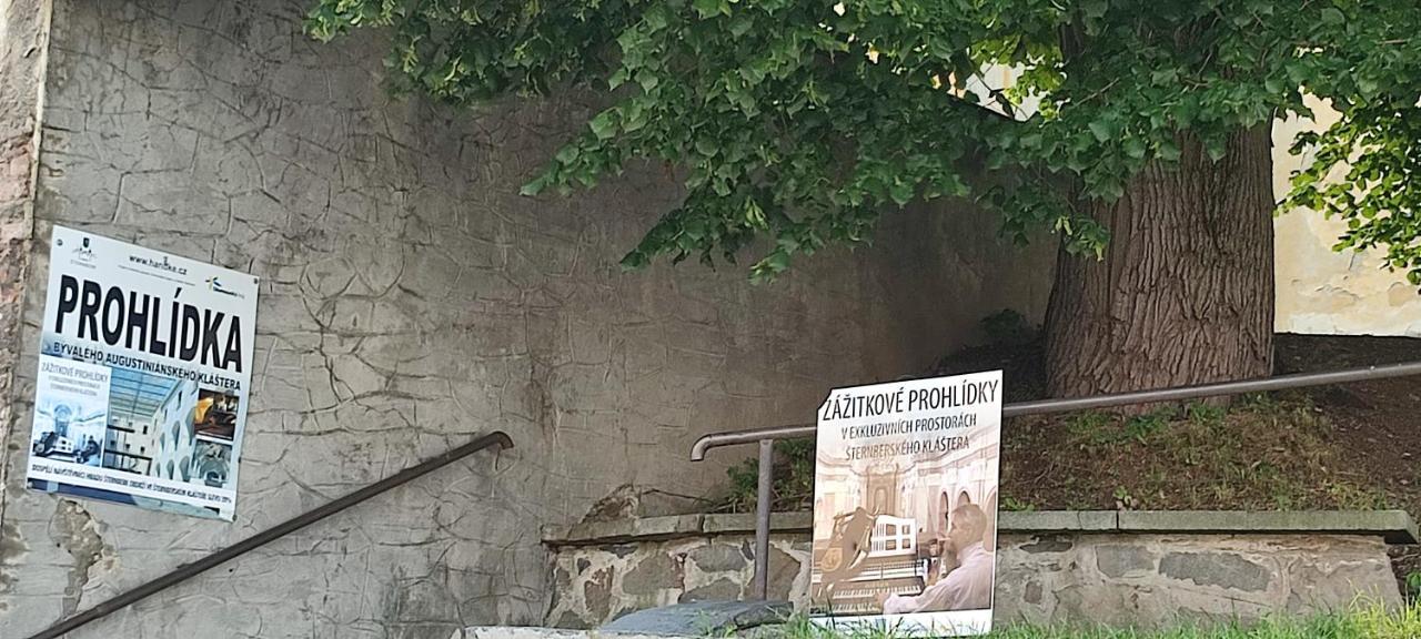 Apartmán pod Hradem NOVÉ WiFi/AC Šternberk Exterior foto