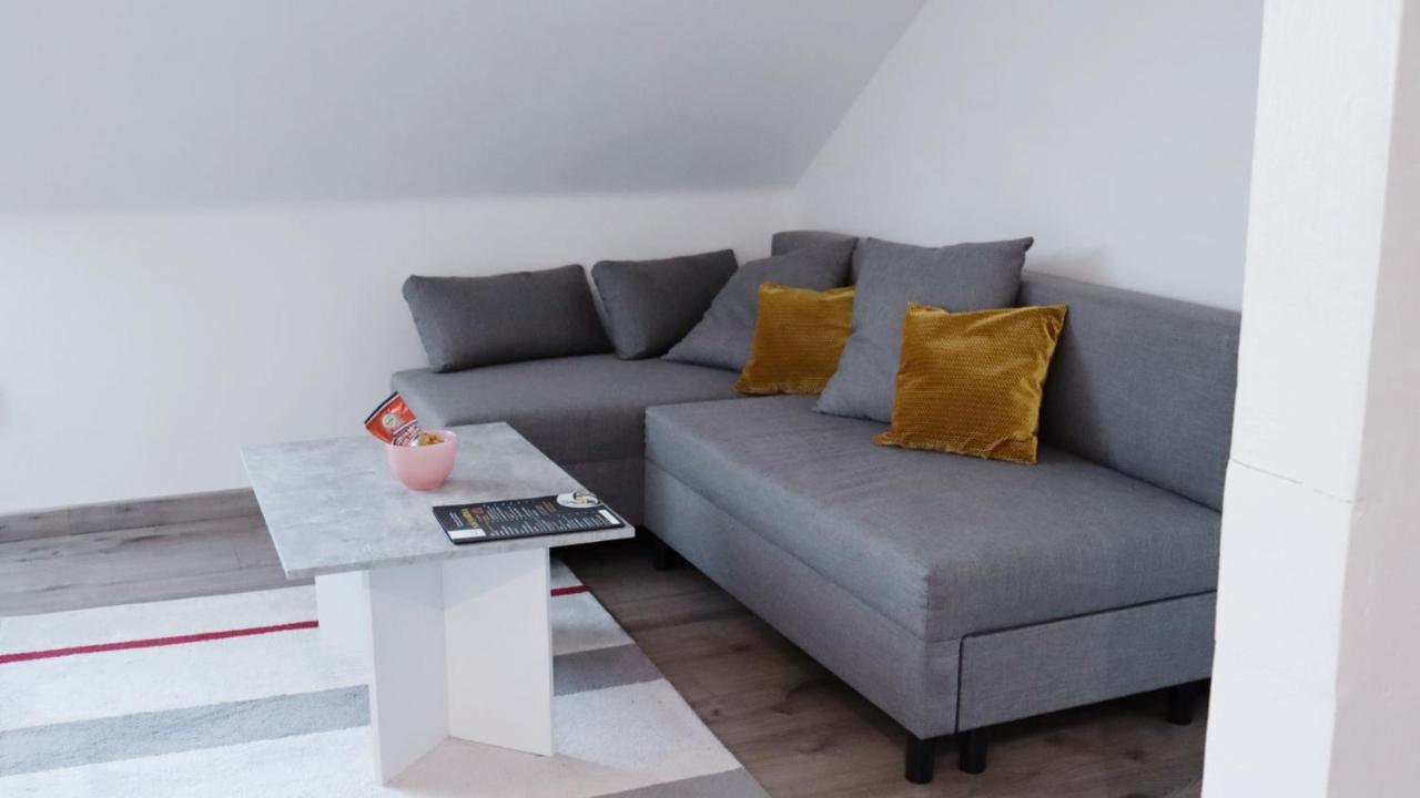 Apartmán pod Hradem NOVÉ WiFi/AC Šternberk Exterior foto