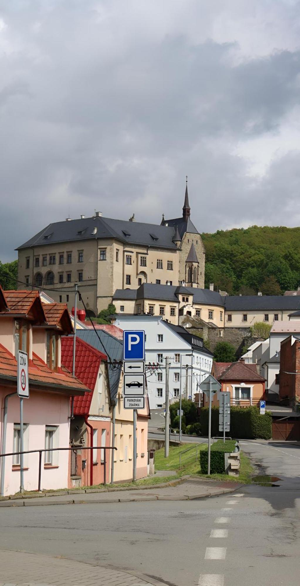 Apartmán pod Hradem NOVÉ WiFi/AC Šternberk Exterior foto